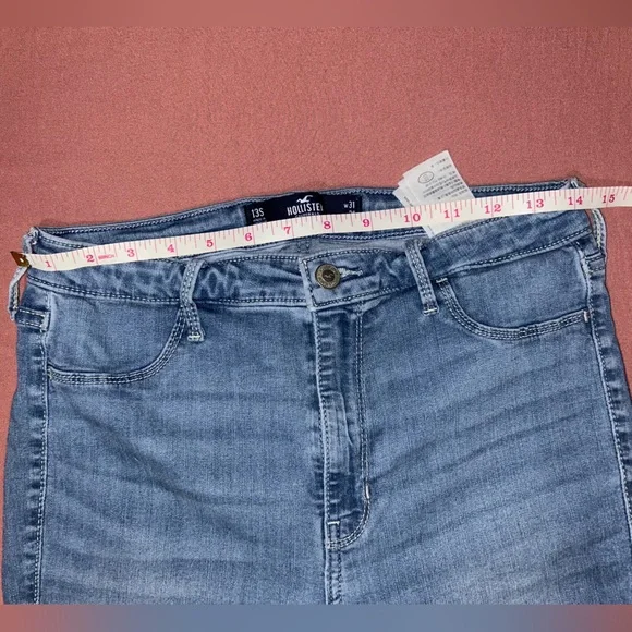 Hollister Women's Light Blue Ultra High Skinny Jeans
Advanced Stretch. - Picture 3 of 10